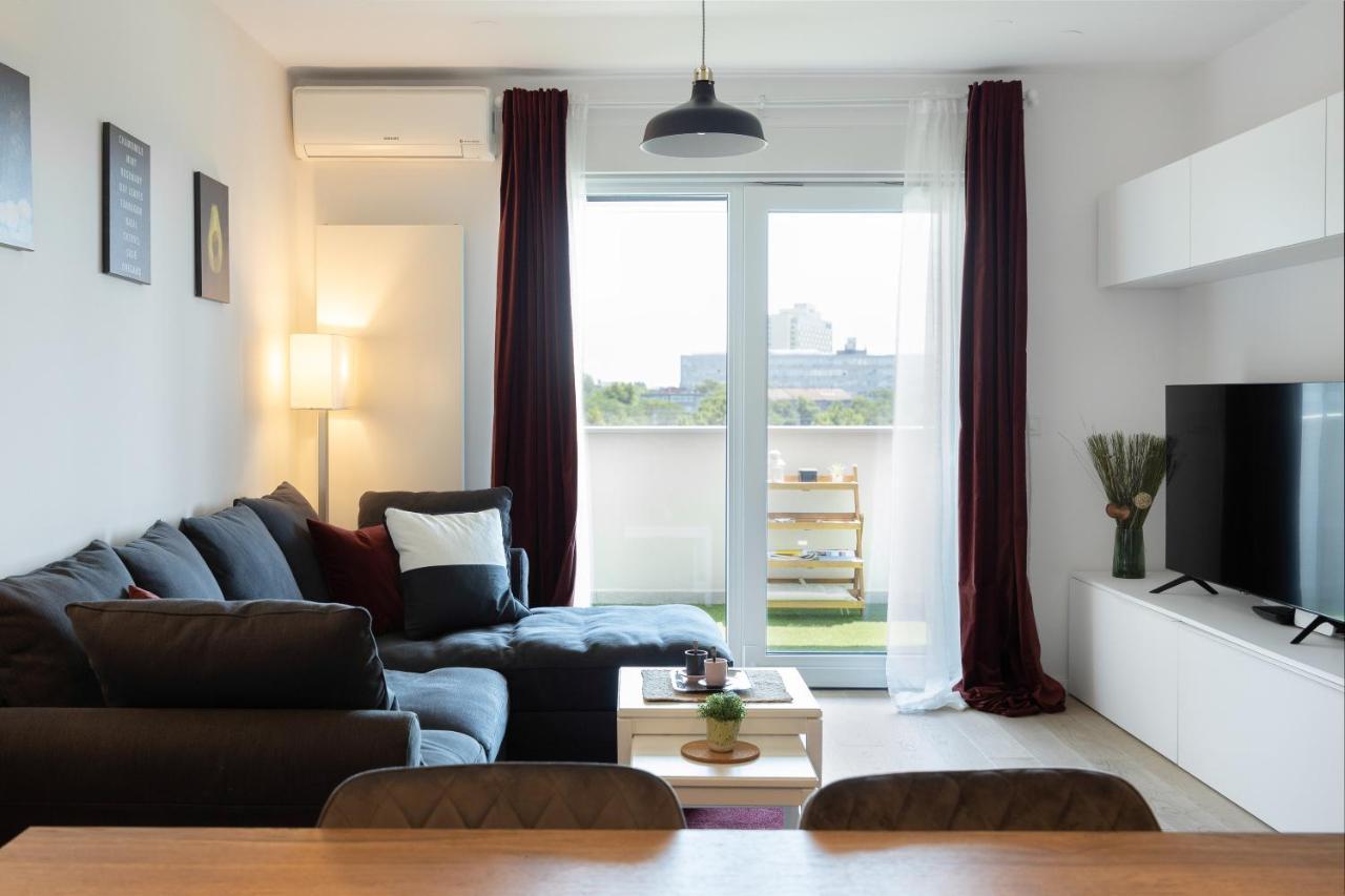 Stylish 2Bdr Apartment- Free Garage Zagreb Luaran gambar