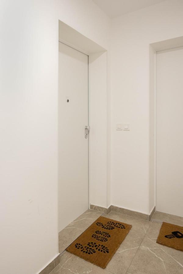 Stylish 2Bdr Apartment- Free Garage Zagreb Luaran gambar